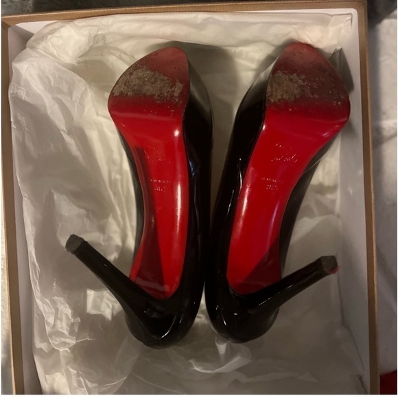 BEAUTIFUL Christian Louboutin patent leather platform heels - Picture 4 of 8